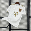 CAMISA DO BAYERN MUNICH 25/26 BRANCO